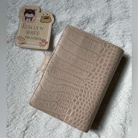 Pocket Rings Beige Croc Planner - Picture 3 of 4